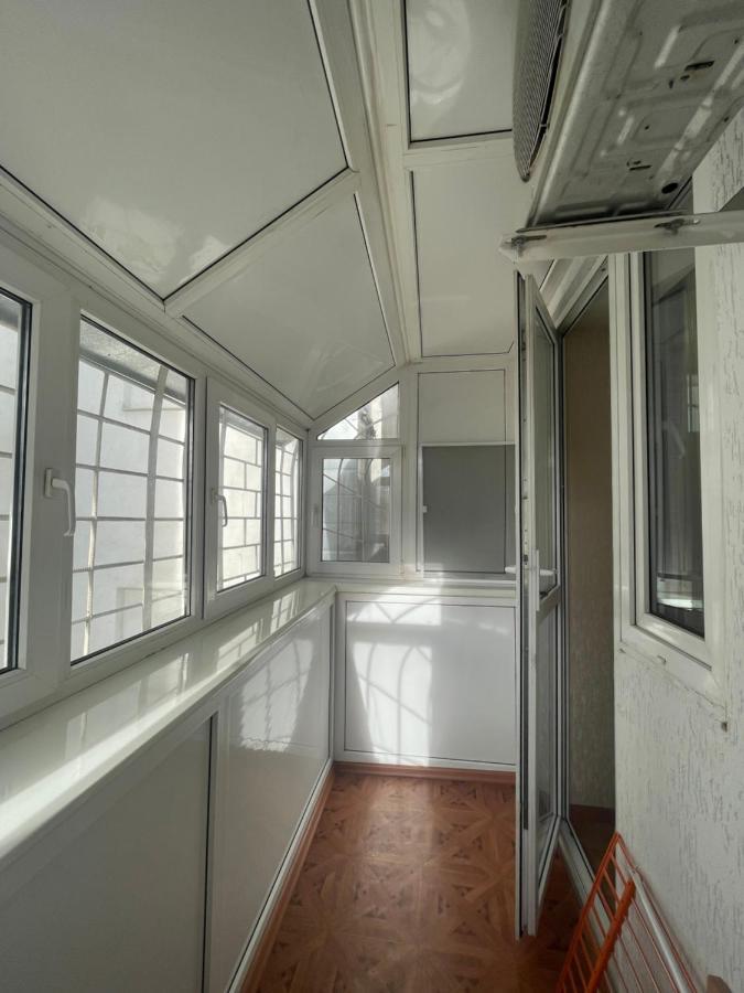 Deribas Apartments Odessa Luaran gambar